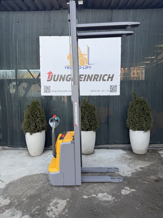 Електричний штабелер Jungheinrich EJC 110 Li-ion 290ZT  ідеальне рішення для вузьких проходів та високої інтенсивності.