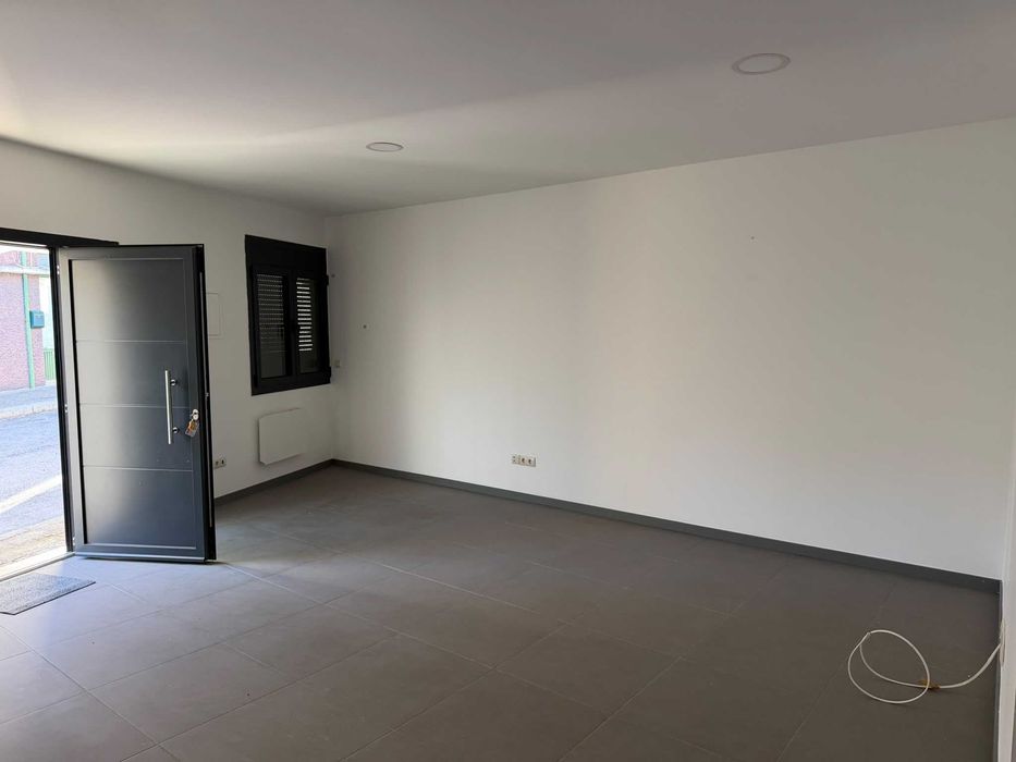 Arrenda-se T2  no centro de  Vidago