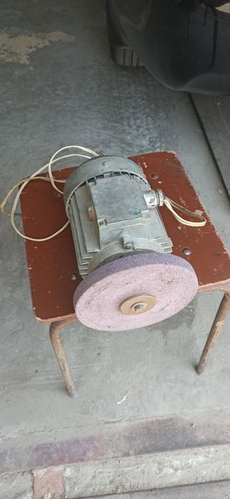 Точило, наждак электрическое.