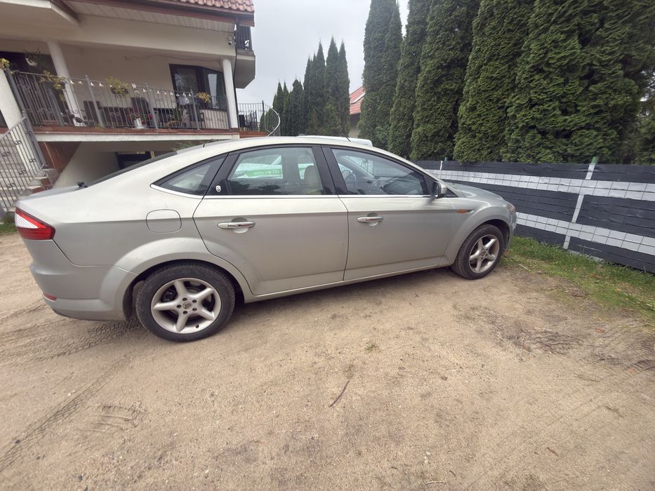 Ford Mondeo Mk4.