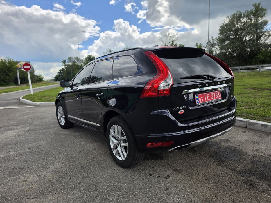 Продам Volvo xc60 2016 2.0