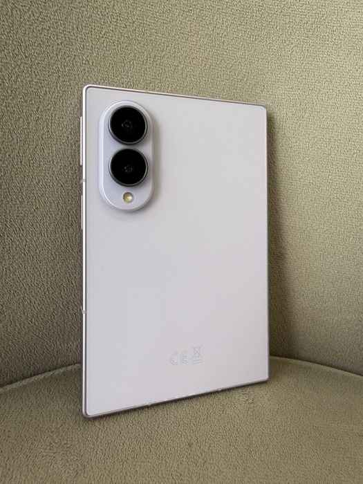 Samsung Galaxy Fold 8 12/256ГБ Lavender EU