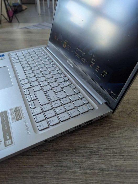 ASUS VivoBook 15 X512D　ジャンク asus vivobook 15 x512 - купити ноутбуки та аксесуари - Ціна на OLX.ua