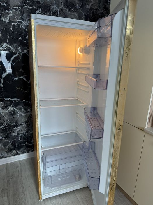 Продам холодильник BEKO без морозилки
