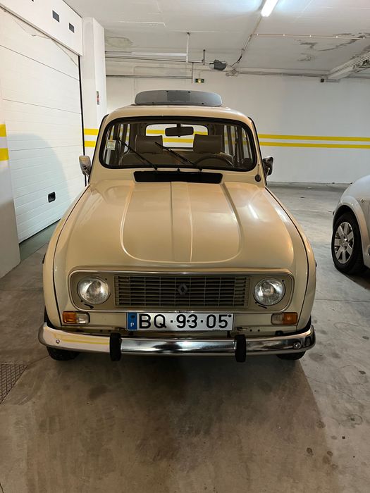 Renault 4 GTL de 1986 a andar diariamente