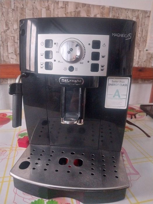 Кавомашина Delong