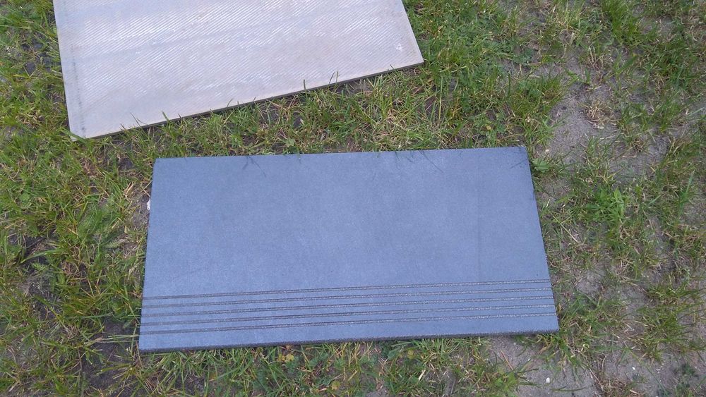 Płytki na schody 30/60