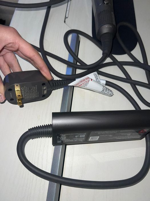 Prancha de cabelo Dyson