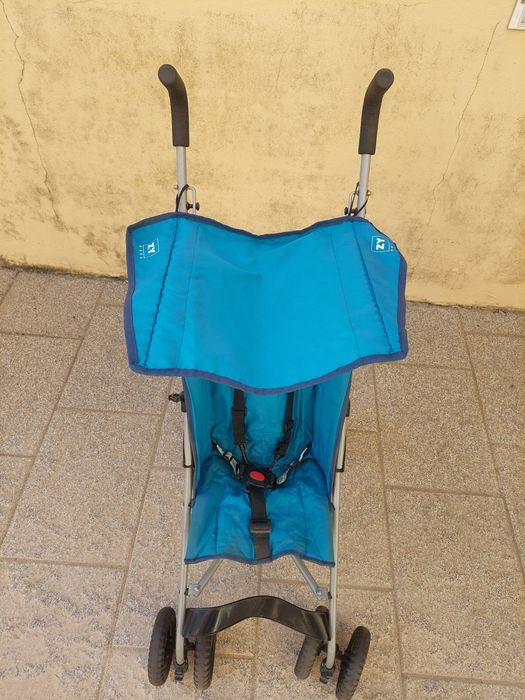 Cadeira de passeio de criança