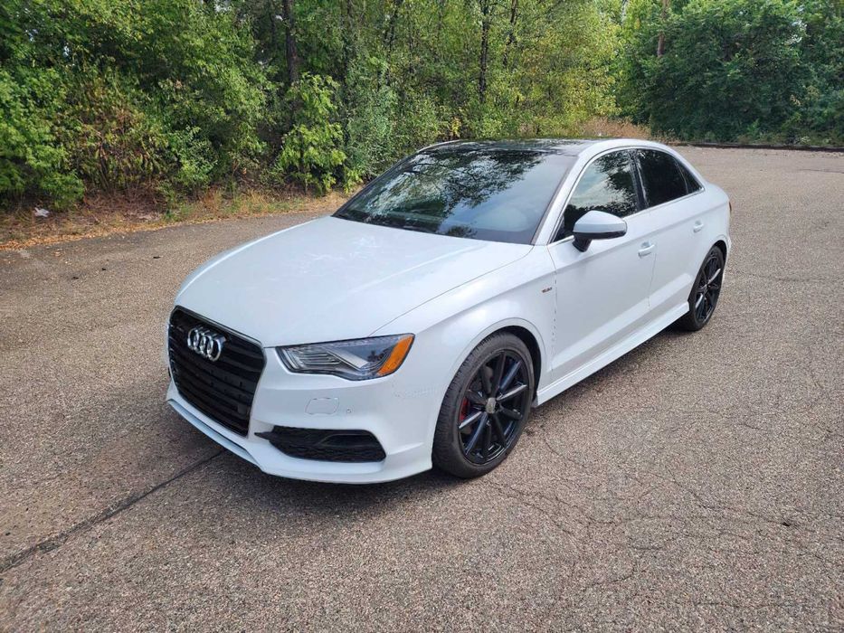 Audi A3      2015