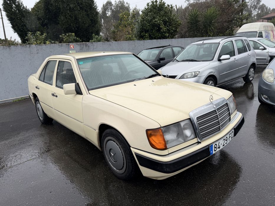 Mercedes 200D - 90