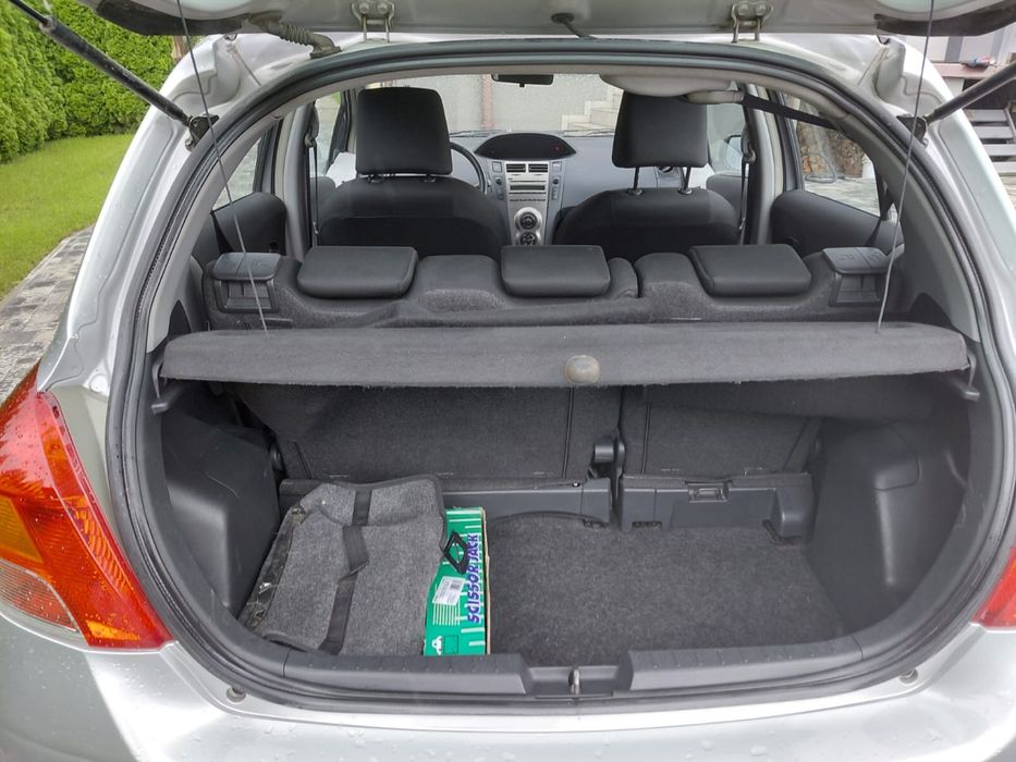 Toyota Yaris 2009, 1,3 benzyna , 100KM, 6-cio biegowa