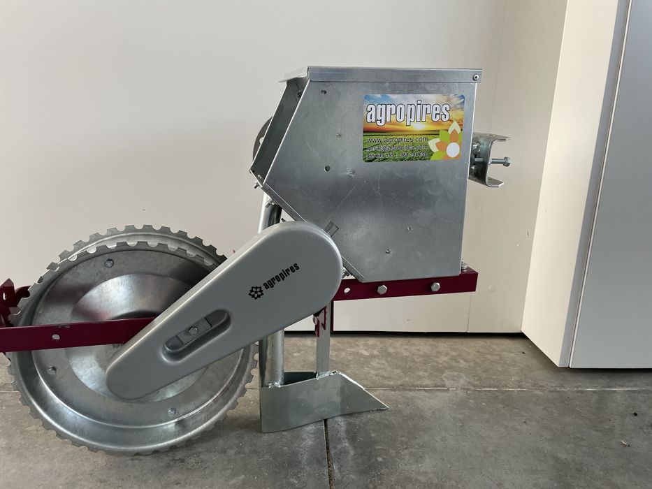 Semeador de milho para motocultivador