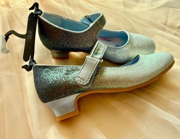 Elza Elsa Frozen Kraina Lodu BROKATOWE cieniowane baleriny NOWE Szczecin Warszewo OLX.pl