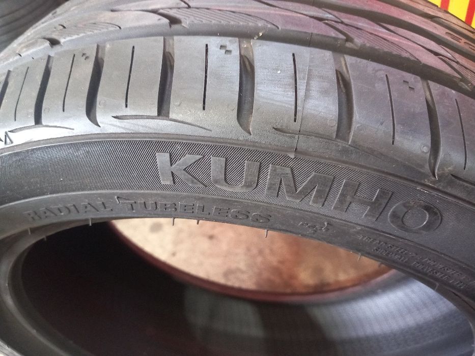Pneus Novos 195/45/15 Kumho Ecsta PS31