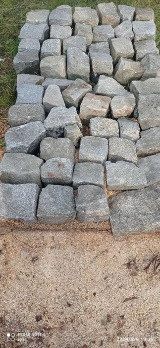 Sprzedam kostkę granitową dużą 15/17