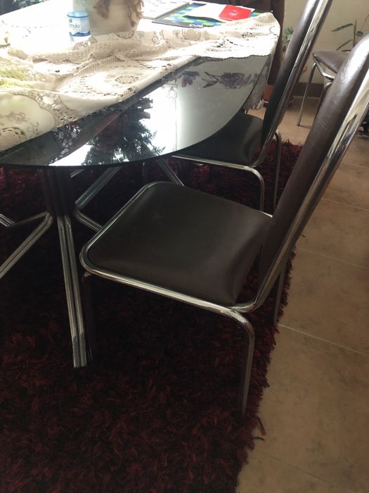 Mesa de vidro + cadeiras 6 lugares