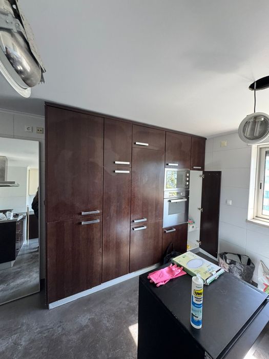 Portas de cozinha  em creme e vingue  2 em inox