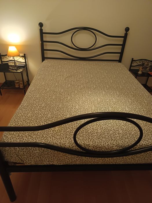 Cama com colchão