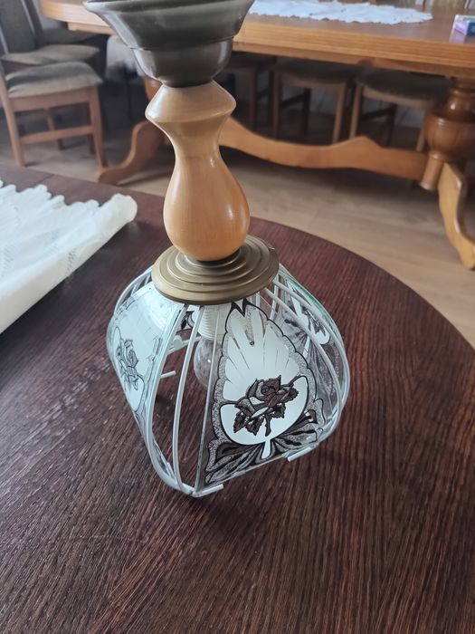 Sprzedam mały żyrandol