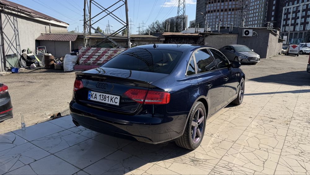 Ауді А4B8 Quattro Premium