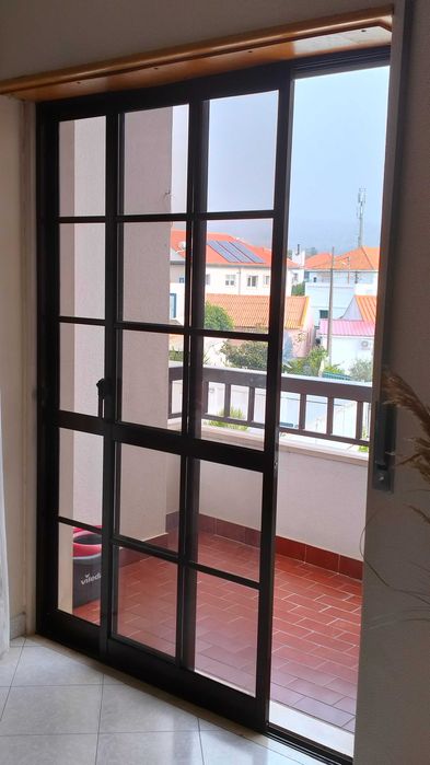 Janela  aluminium castanho