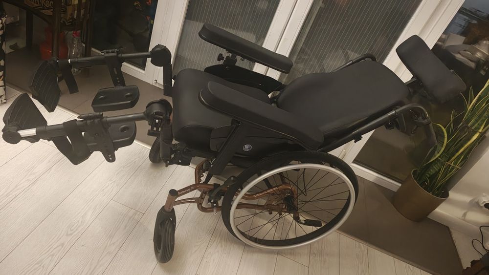 Wózek inwalidzki specjalny multipozycyjny INOVYS 2 EVO Vermeiren