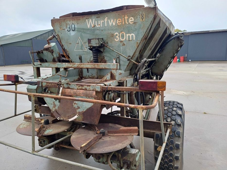 Rozsiewacz wapna Fortschritt