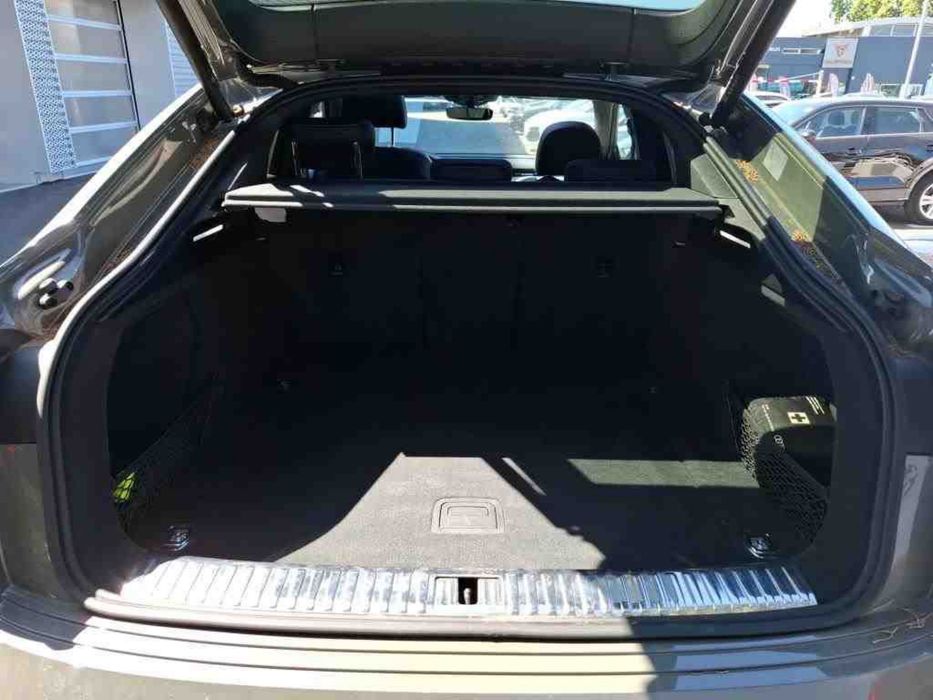 Audi Q8 e-tron Sportback S line quattro