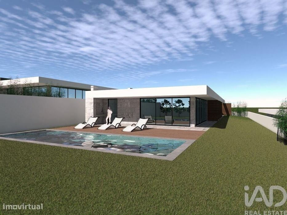 T4 House / Villa in Évora de Alcobaça, 196.00 m²