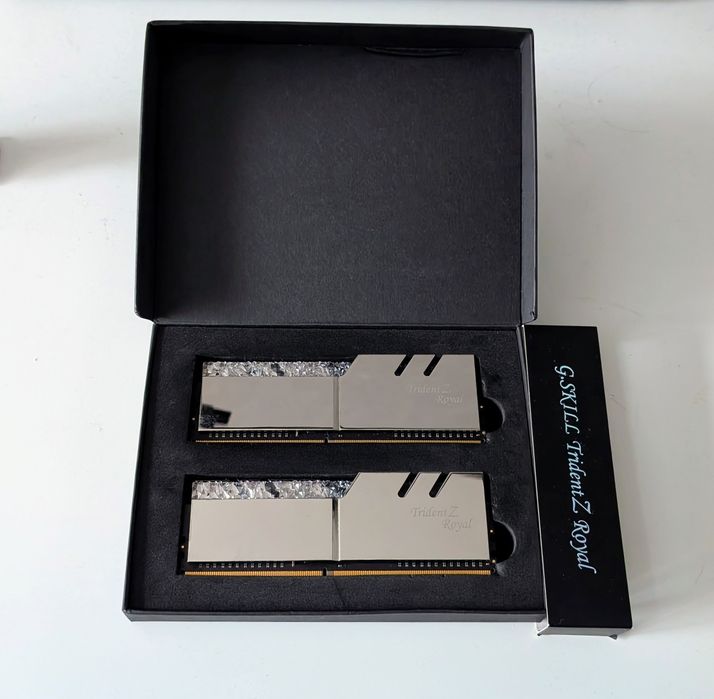 gskill trident z ddr4 - купити комплектуючі для ПК - Ціна на OLX.ua