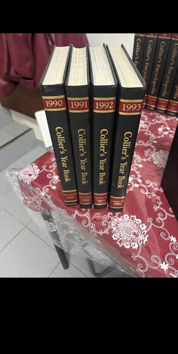Vendo enciclopédia colliers com 30 livros