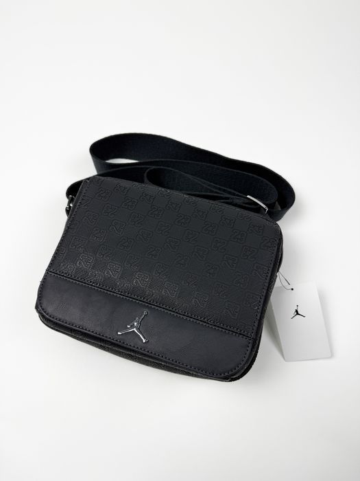 Оригінал! Чоловічий Месенжер Jordan Monogram (чорний) / Новий!