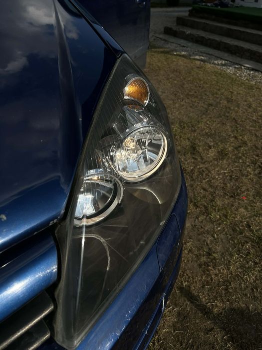 Regeneracja reflektorów samochodowych