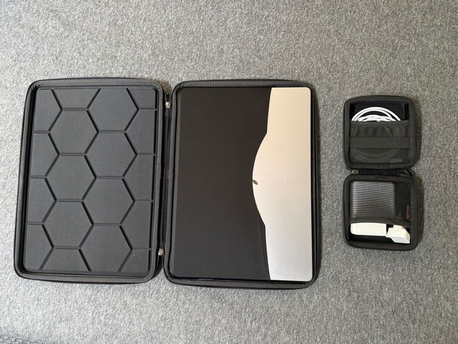 MacBook Pro 16" M1 Max - 1TB - 32GB RAM - Caixa Original + Bolsa Rígida
