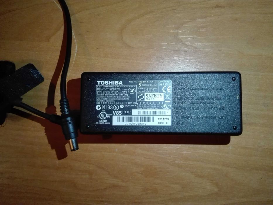 Адаптер Toshiba 15V 5A
