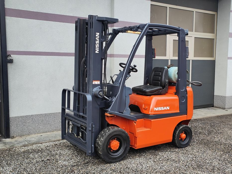 Wózek  Nissan FG15 LPG 1.5T Triplex 4.7m Wolny Skok Przesuw 2005