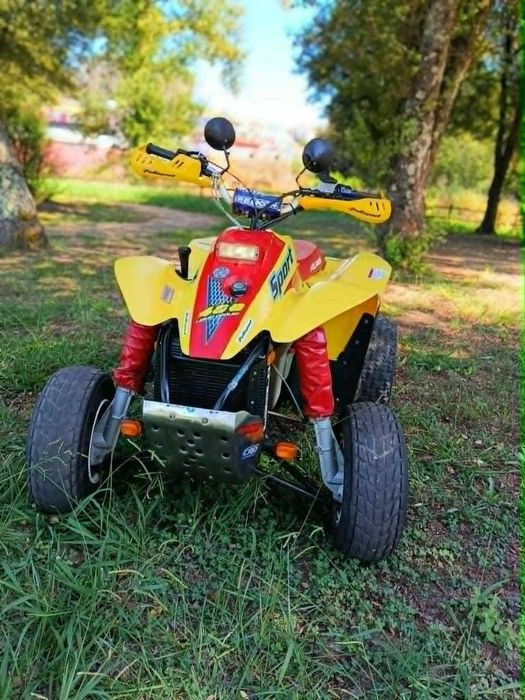 Moto 4 polaris 400 ou troco algo meu interese