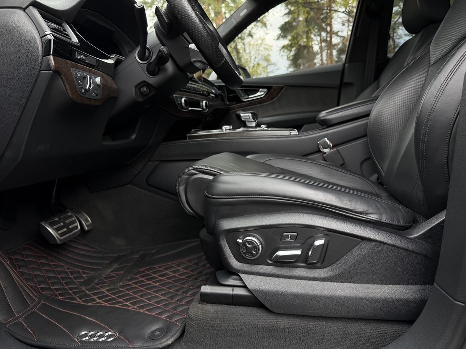 продам Audi q7 Prestige 2017