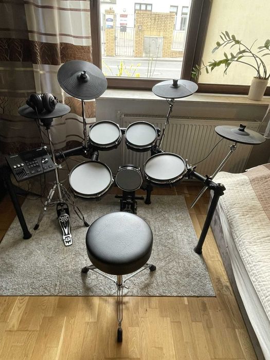 Perkusja elektroniczna Millenium MPS-850 E-Drum Set + stołek Gibraltar 9608 + słuchawki + Bluetooth transmiter