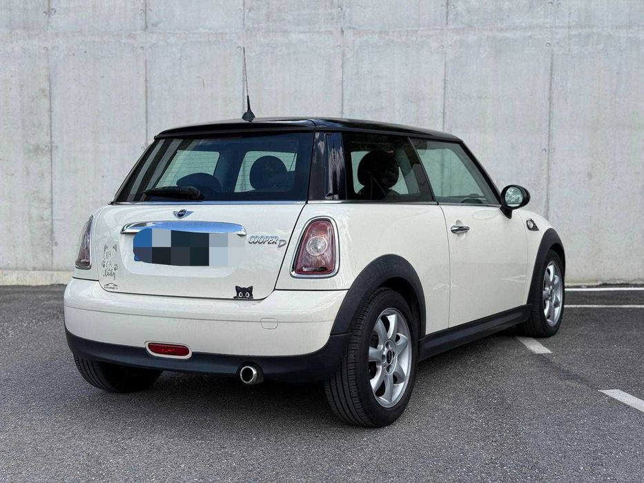 Mini Cooper D em ótimo estado