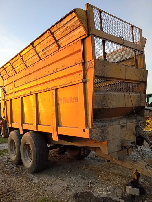 Sprzedam przyczepy objętościowe