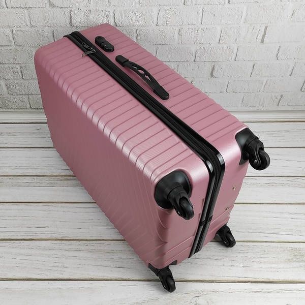 Чемодан новый куплен в Германии