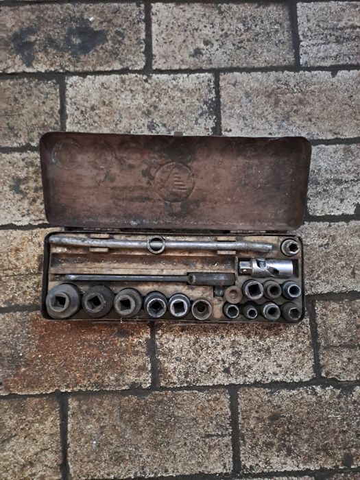 Набор ключей б/у