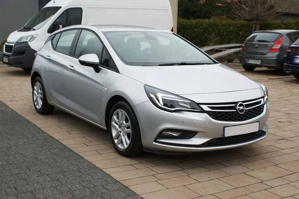 Opel Astra 1.6 cdti Nawigacja Klimatyzacja