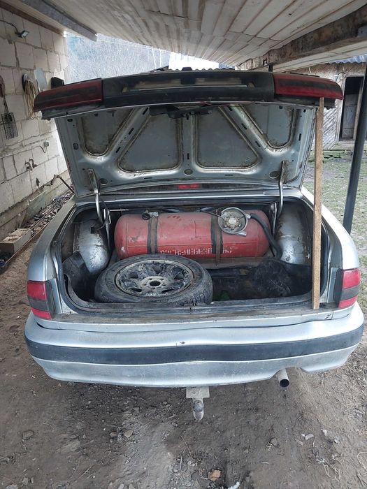 Автомобіль Волга Газ 3110