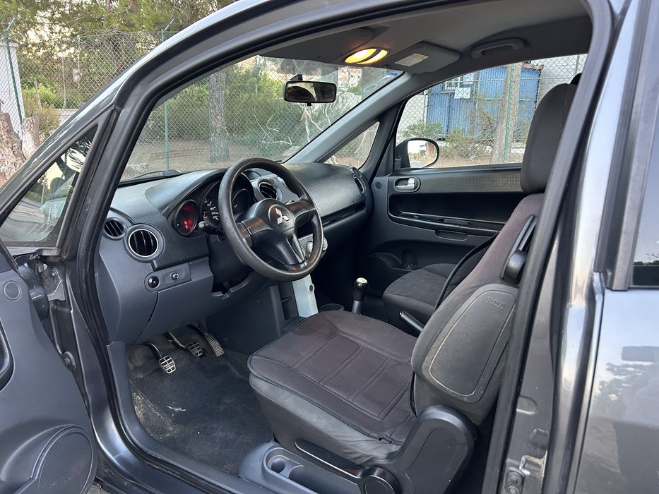 Mitsubishi colt 1.5 Diesel 5Lugares