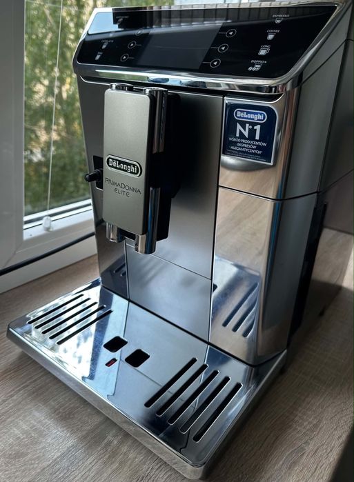 Delonghi PrimaDonna Elite 650.55 WiFi