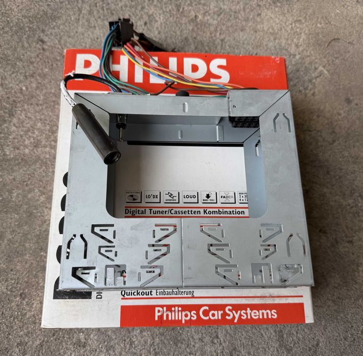 Ramka kieszeń radio Philips Car System DC330