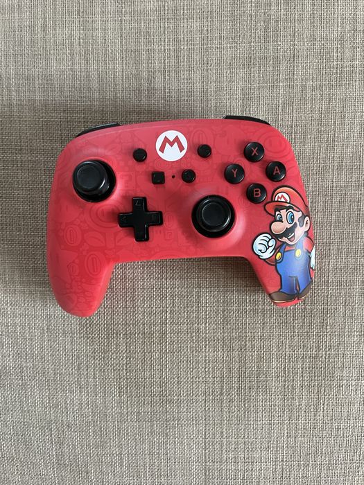 Pack Nintendo Switch + 4 Joy-Cons (2 Pares) + Comando Sem Fios PowerA Mario + Dock TV + Capa